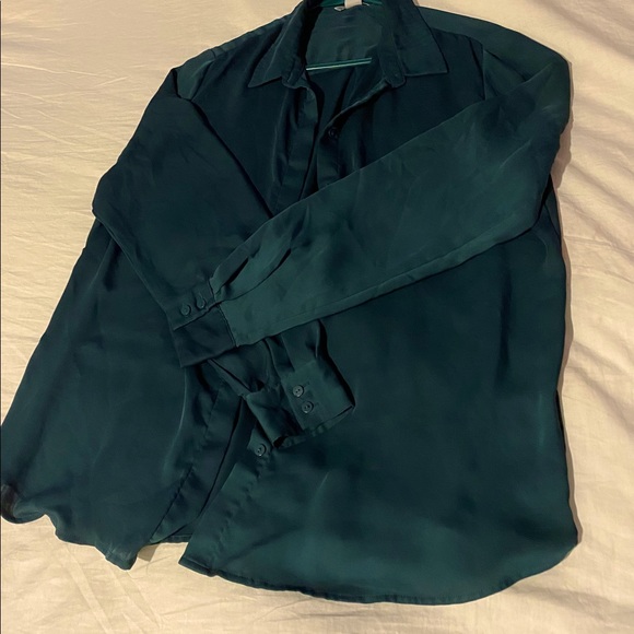 H&M Button Up Blouse - Picture 2 of 3